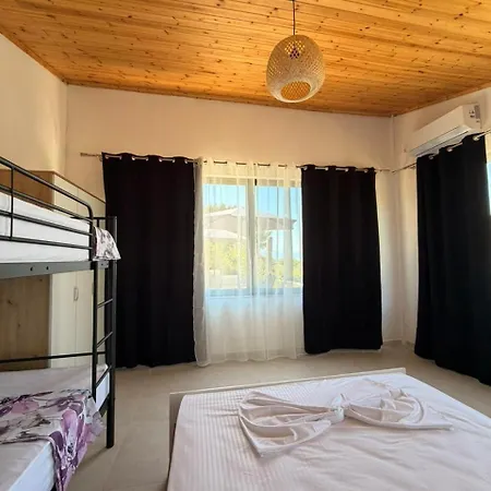 Perseku Pensión 3*